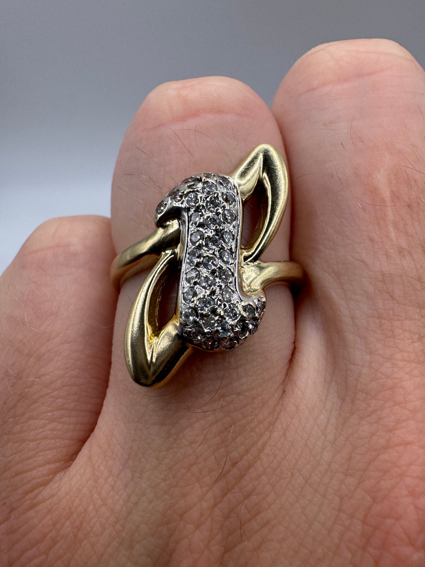 9ct gold diamond ring