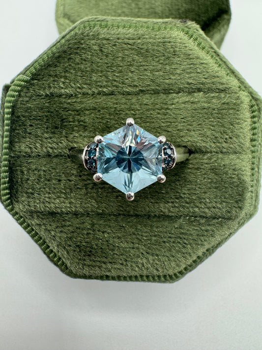 9ct white gold topaz and diamond ring