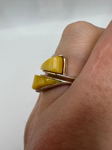 Silver gemstone ring