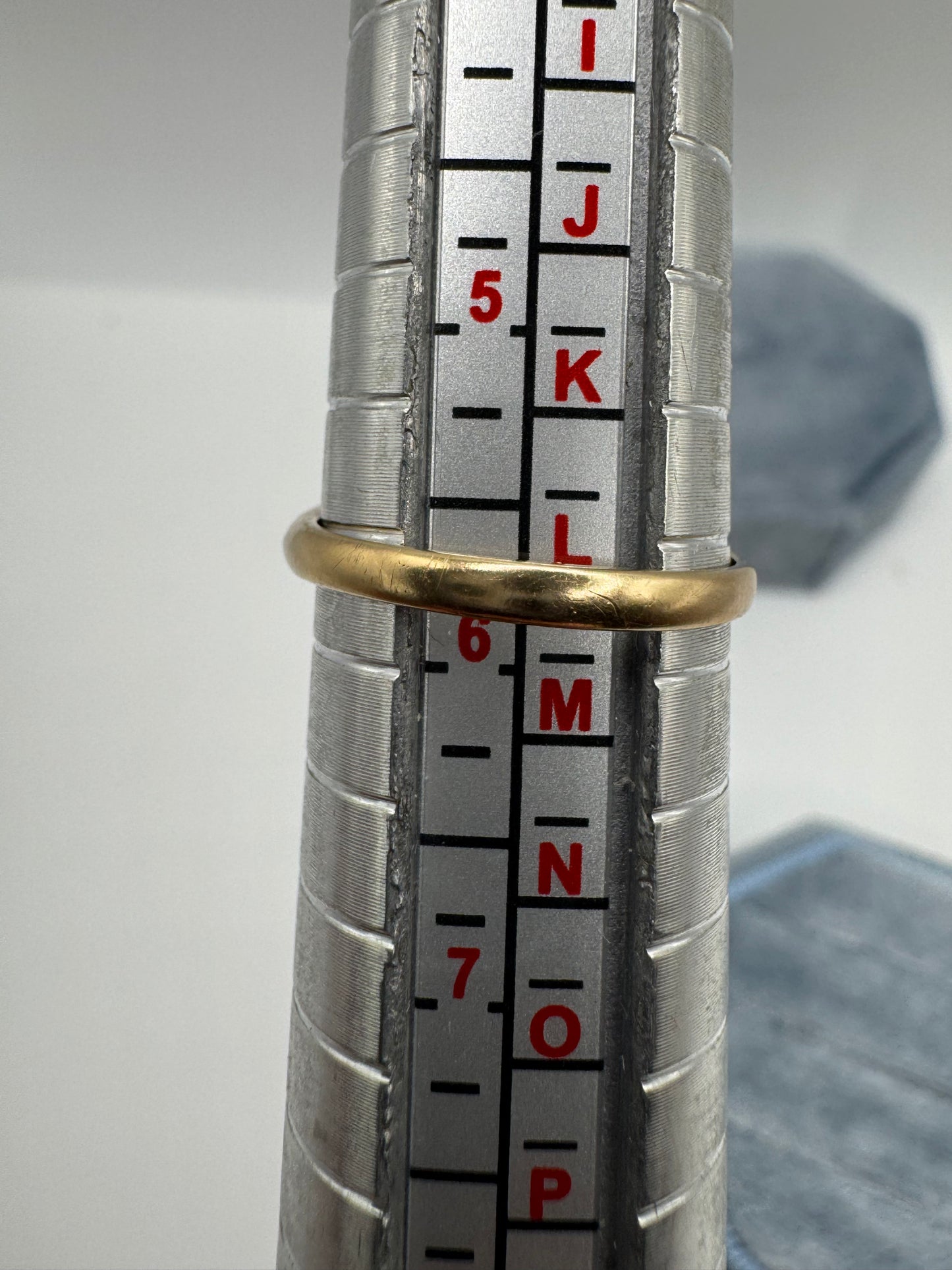 9ct gold 15 point diamond ring