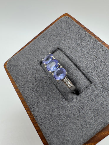 9ct white gold tanzanite and diamond ring