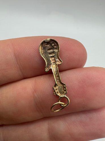 9ct gold guitar charm