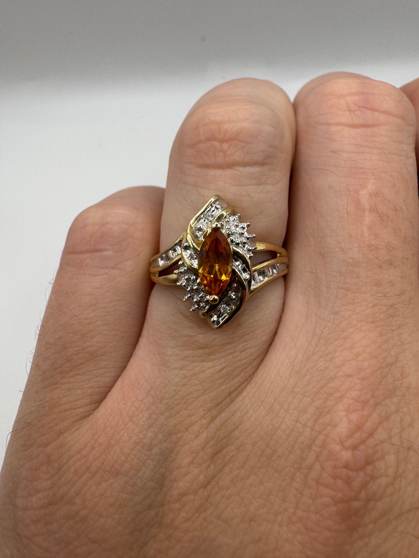 9ct gold citrine and diamond ring