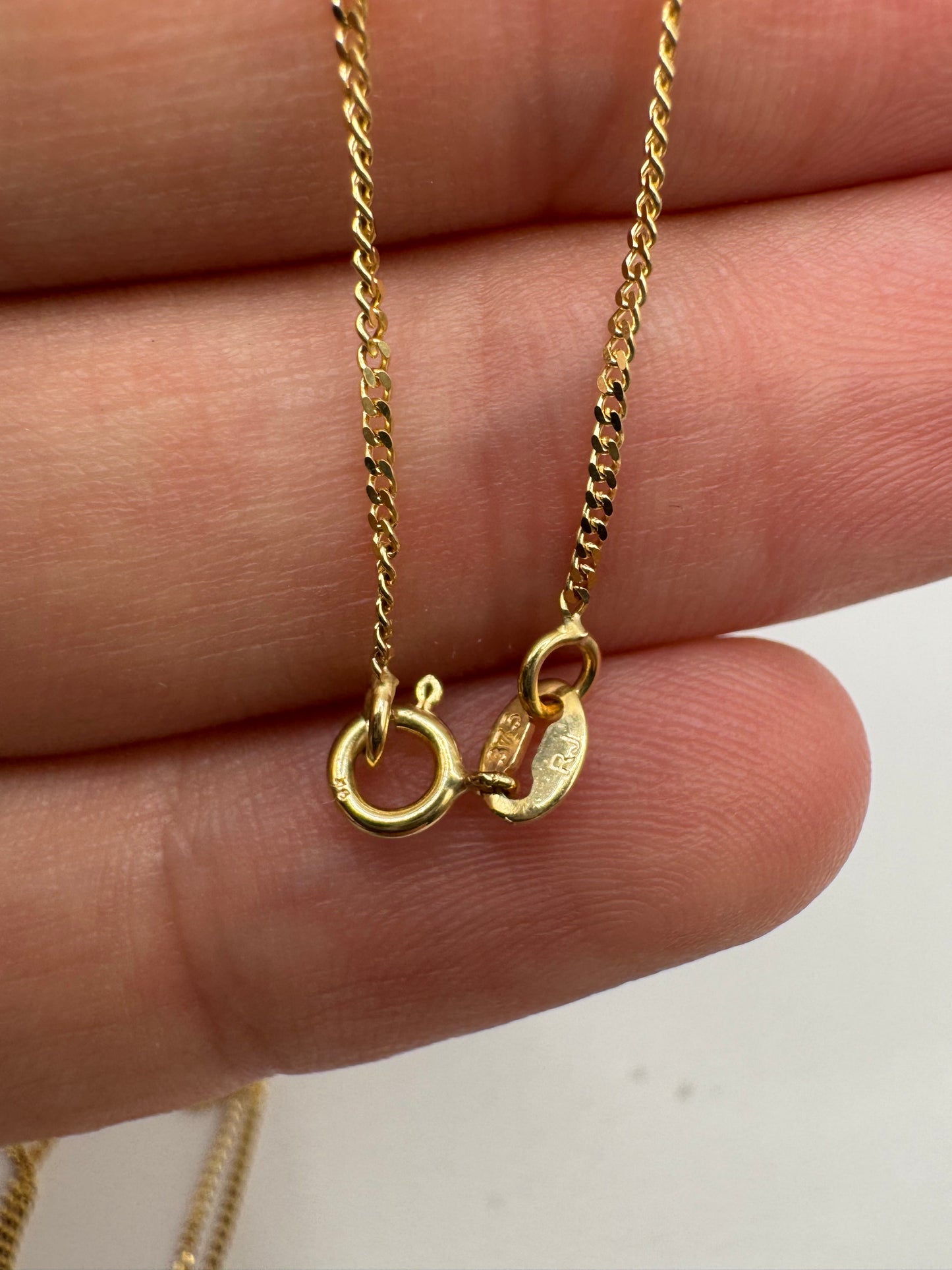 9ct gold curb chain 49 20”