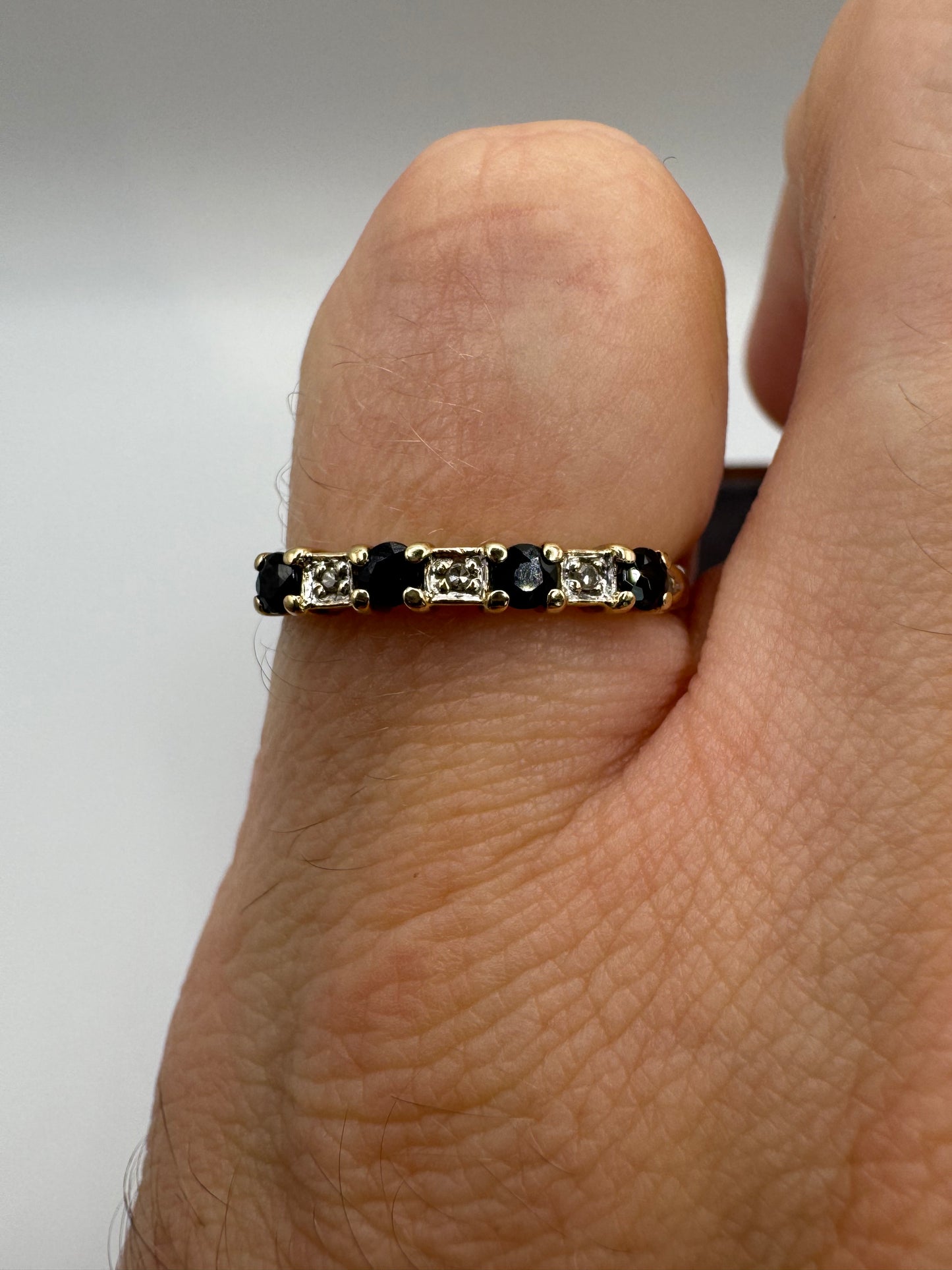 9ct gold sapphire and diamond ring