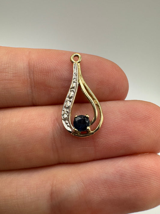 9ct gold sapphire and diamond pendant
