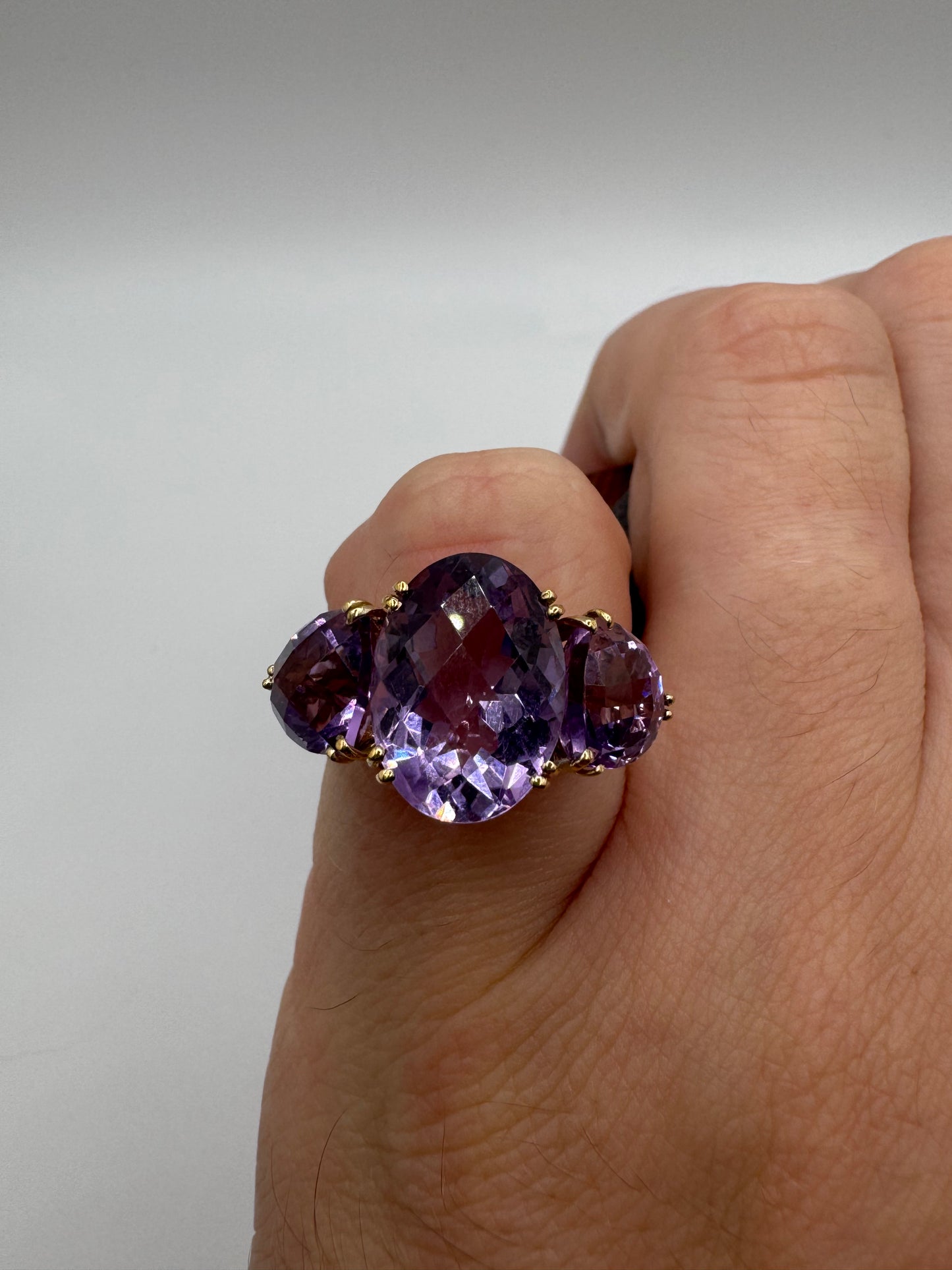 Heavy 9ct gold amethyst ring
