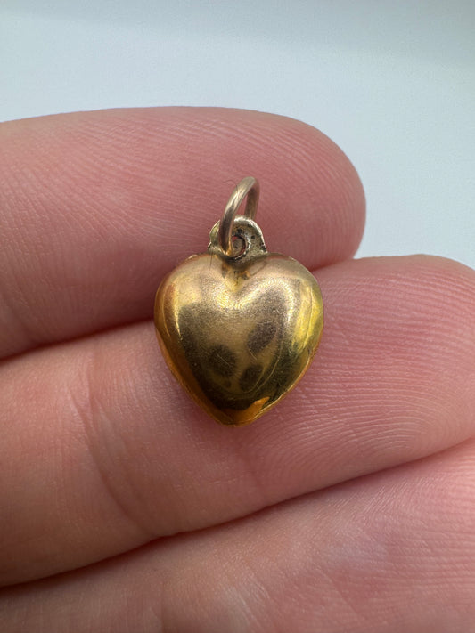 9ct gold heart pendant