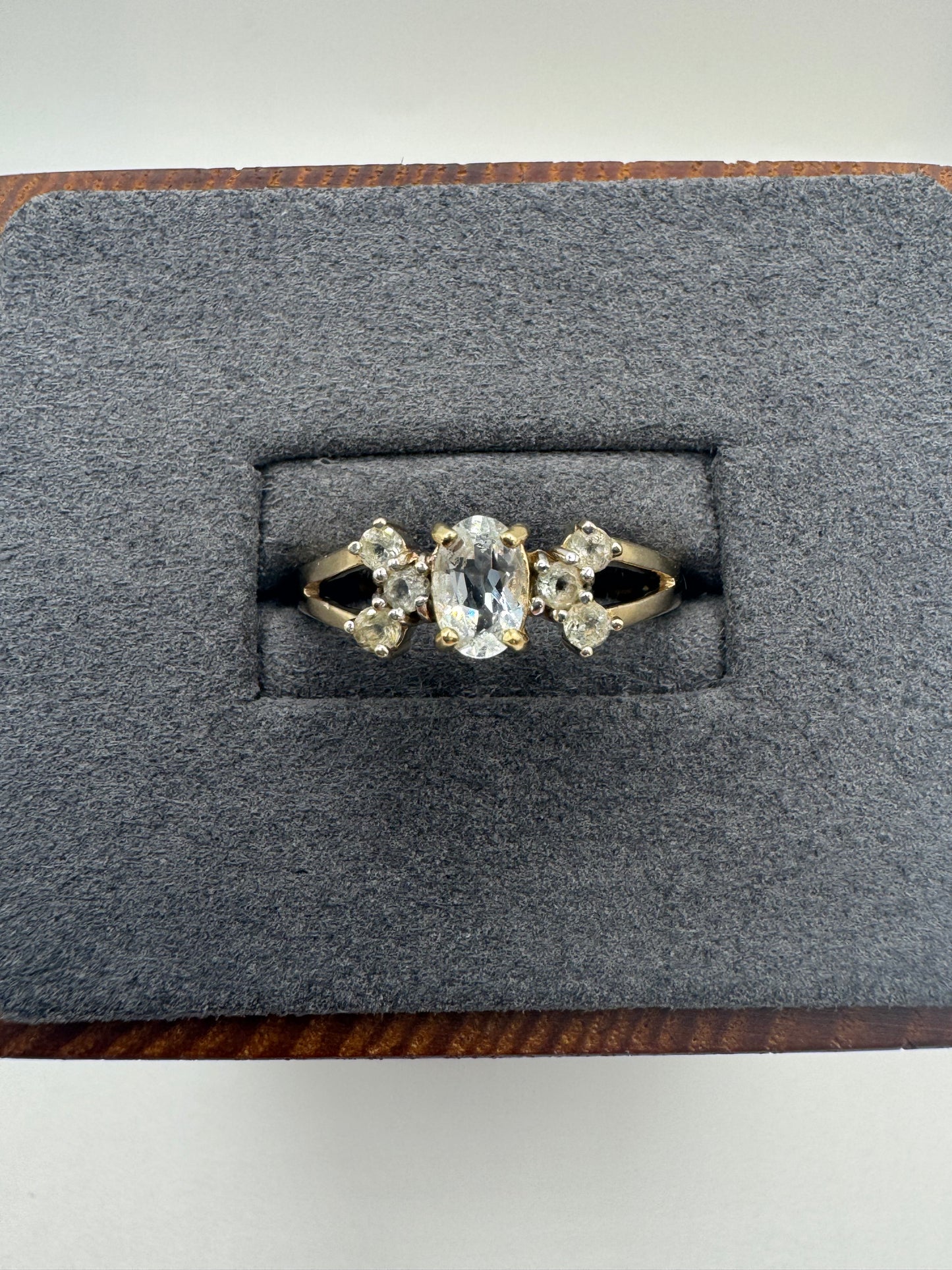 9ct gold topaz cluster ring