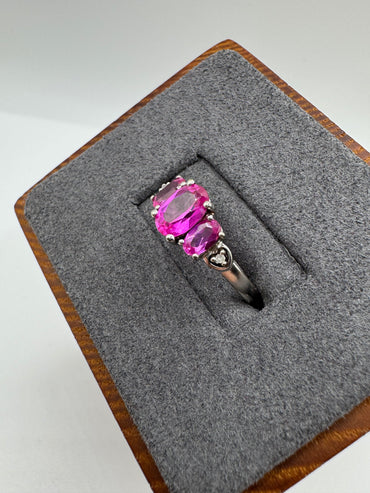 9ct white gold pink topaz and diamond ring