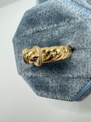9ct gold engraved buckle ring