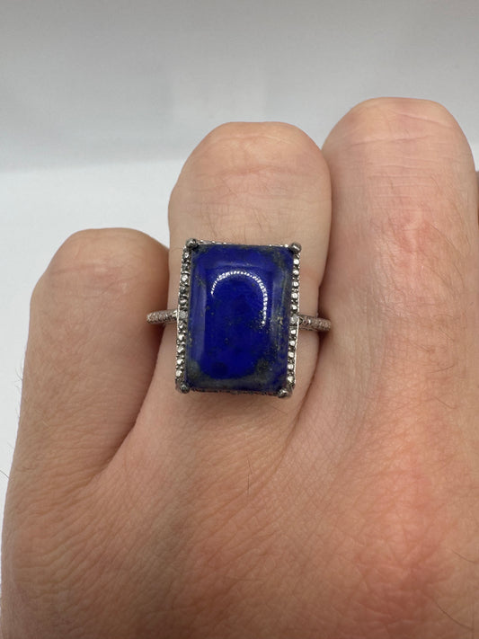 Silver gemstone ring