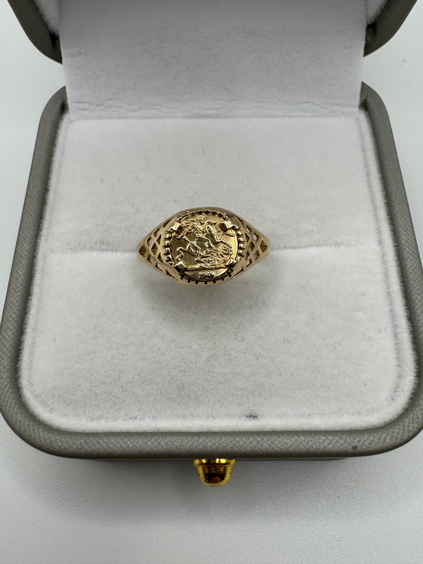 9ct gold St George ring