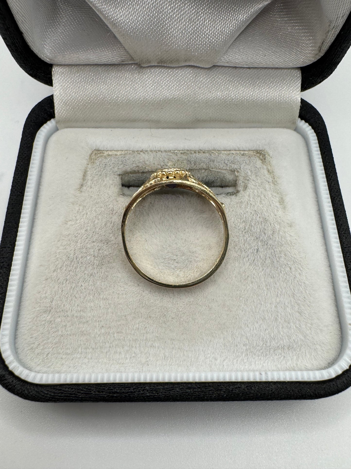 9ct gold amethyst ring