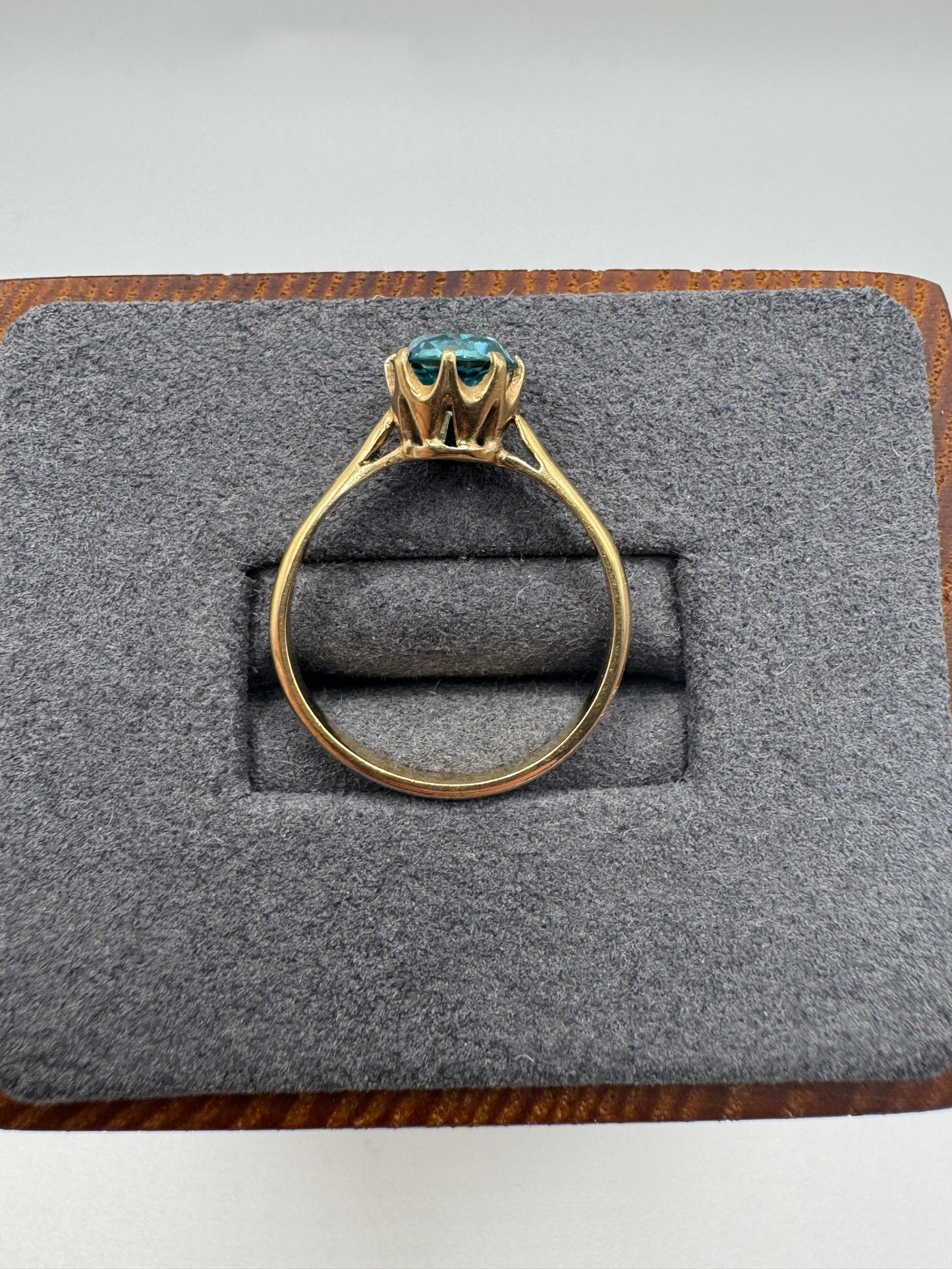 Antique 9ct gold blue zircon ring