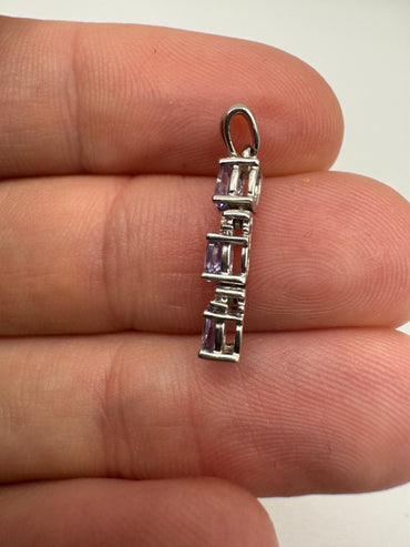 9ct white gold tanzanite and diamond pendant