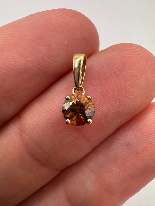 9ct gold topaz pendant