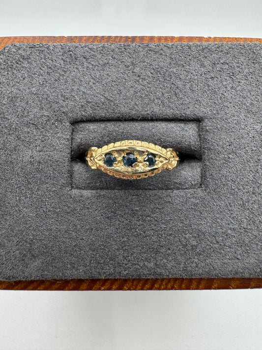 9ct gold sapphire gypsy ring
