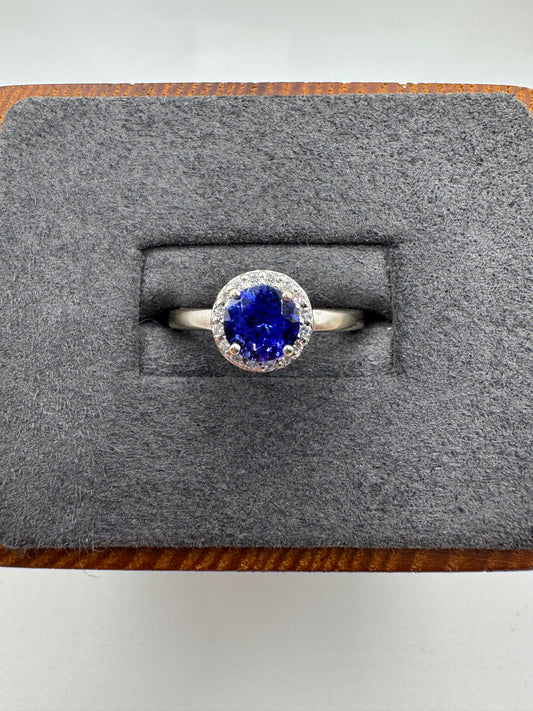 9ct white gold tanzanite and diamond ring