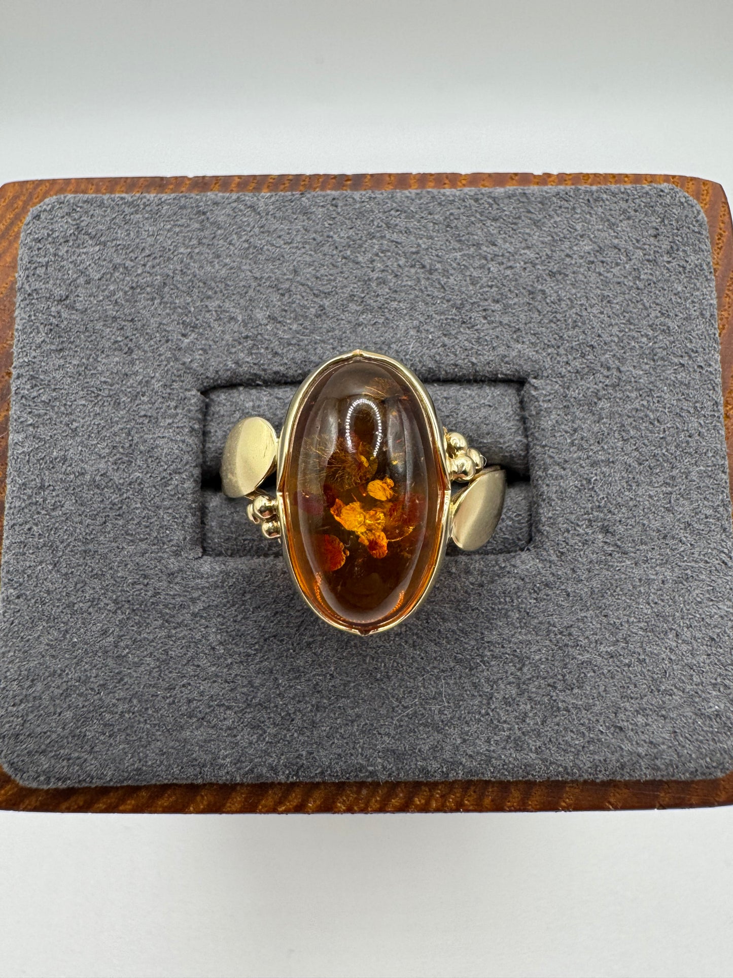 14ct gold amber ring