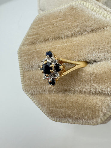 9ct gold sapphire and diamond ring