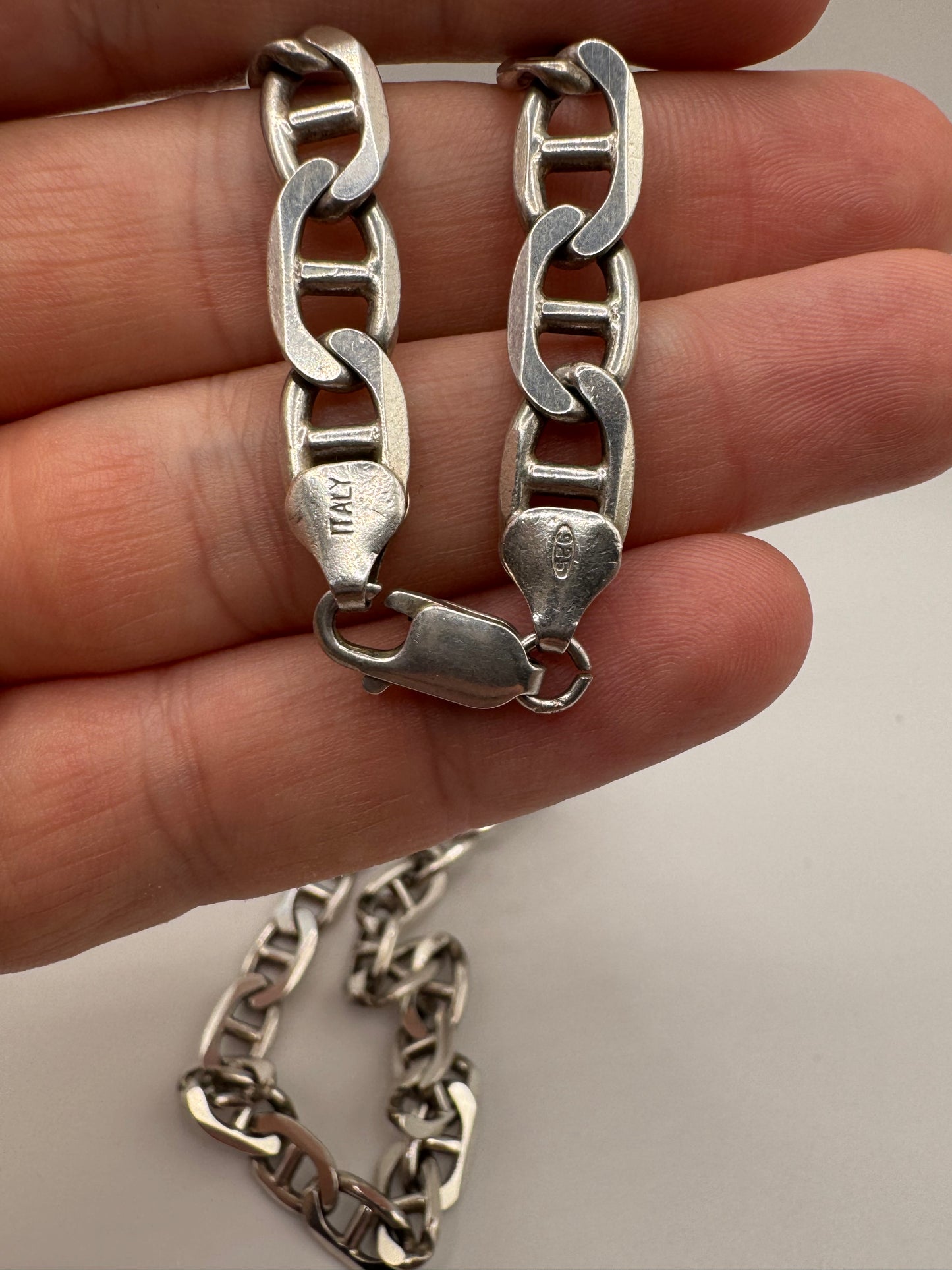 Silver double mariner link chain