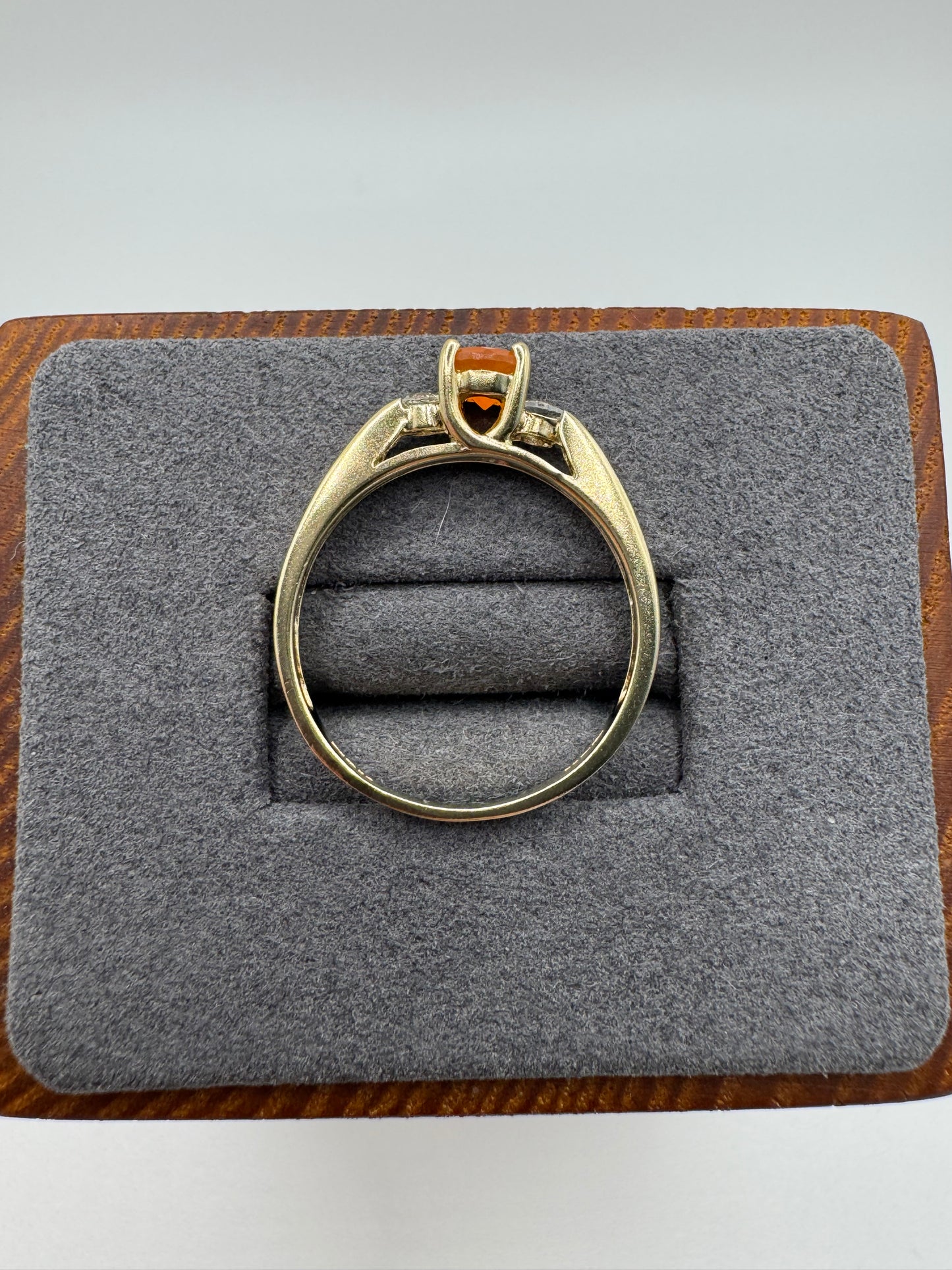 9ct gold quartz and zircon ring