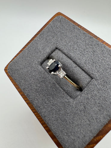9ct gold sapphire and diamond ring