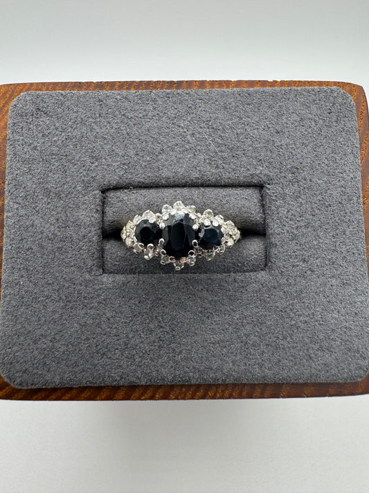 9ct gold sapphire and diamond ring