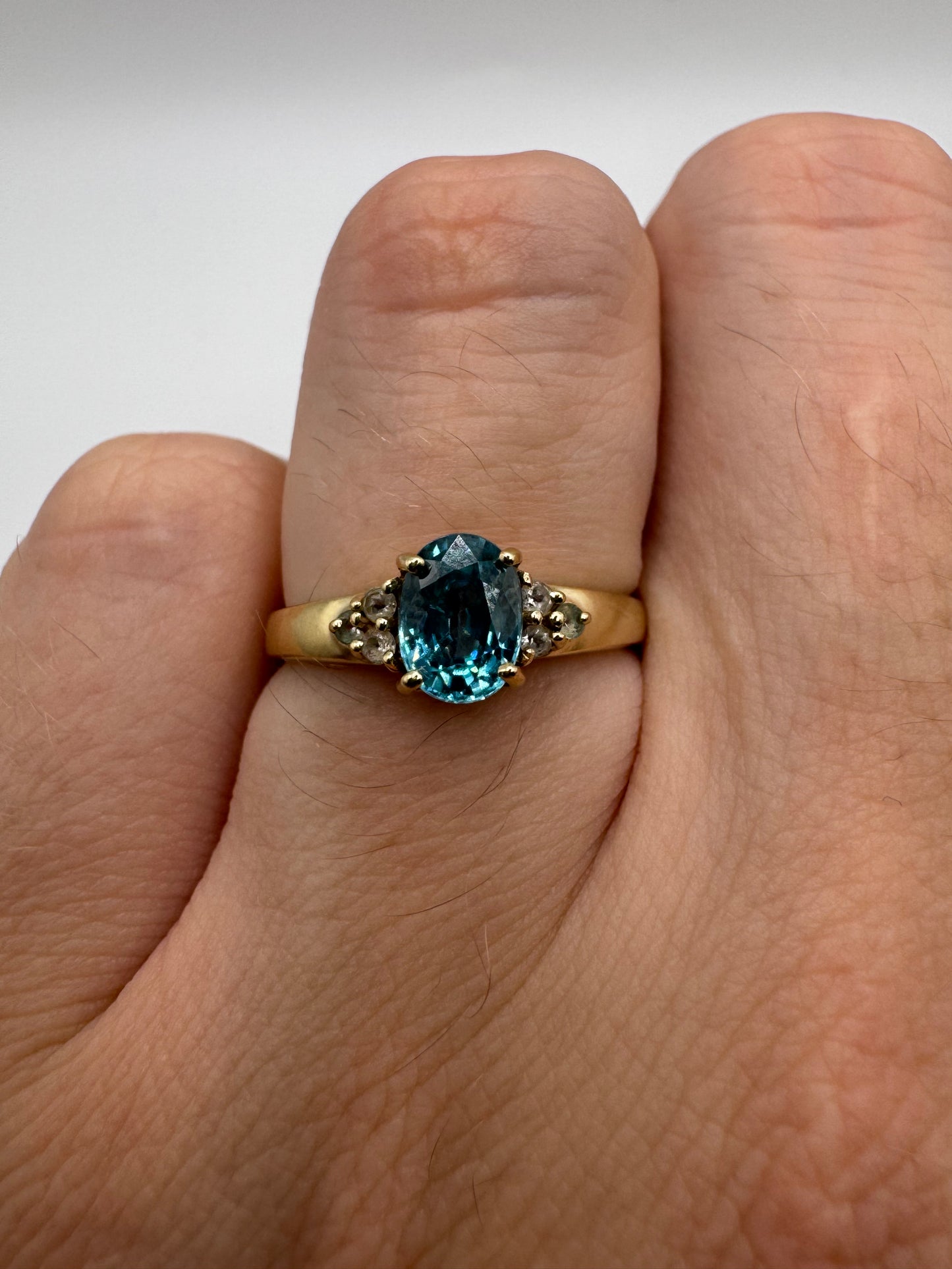 9ct gold topaz and diamond ring