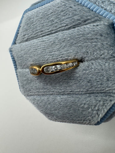 9ct gold cz ring