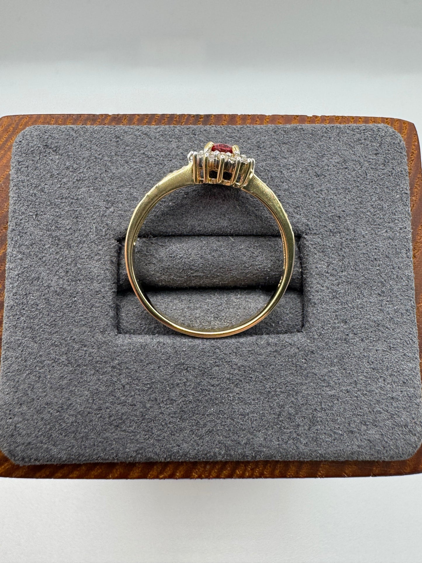 9ct gold spinel and diamond ring