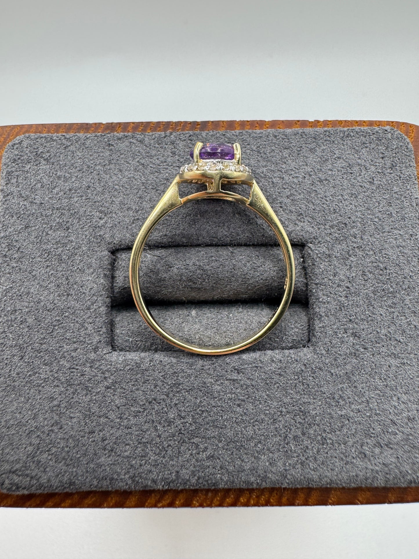 9ct gold amethyst and diamond ring