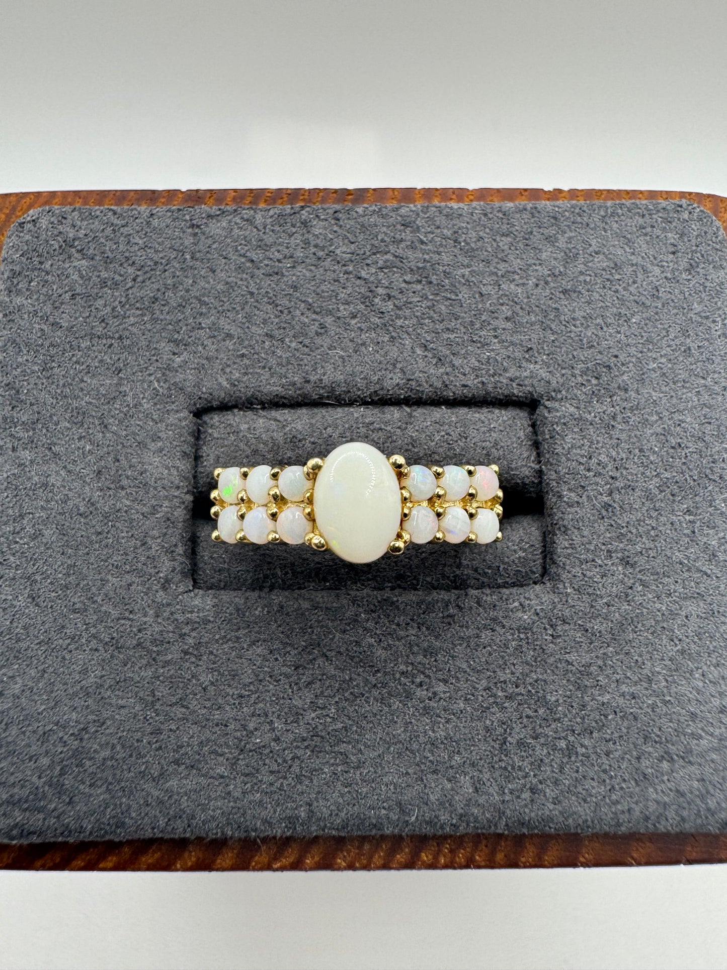 9ct gold opal cluster ring