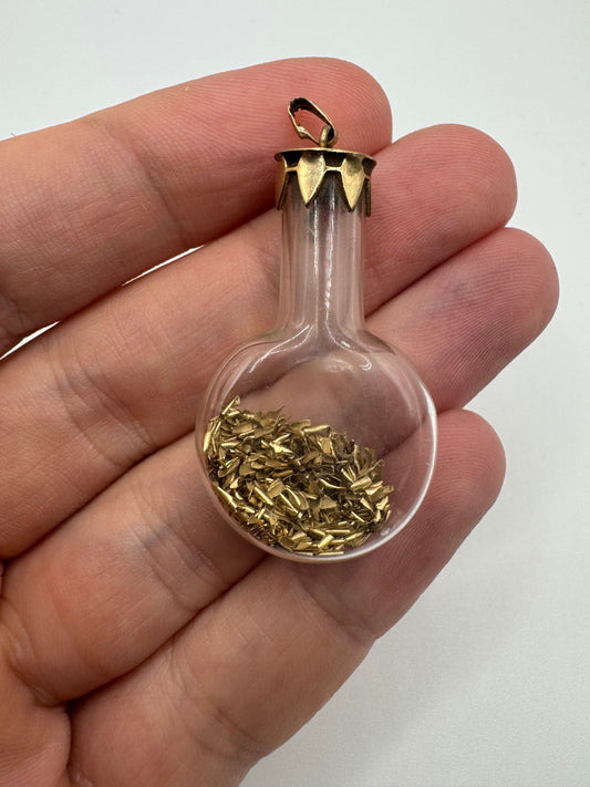 9ct gold bottle of gold pendant