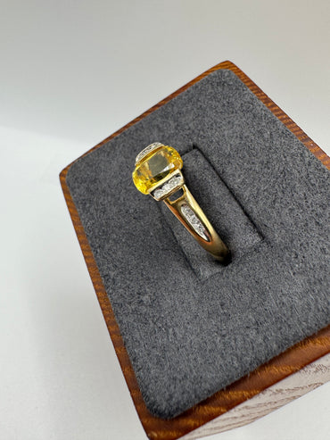 9ct gold citrine and diamond ring