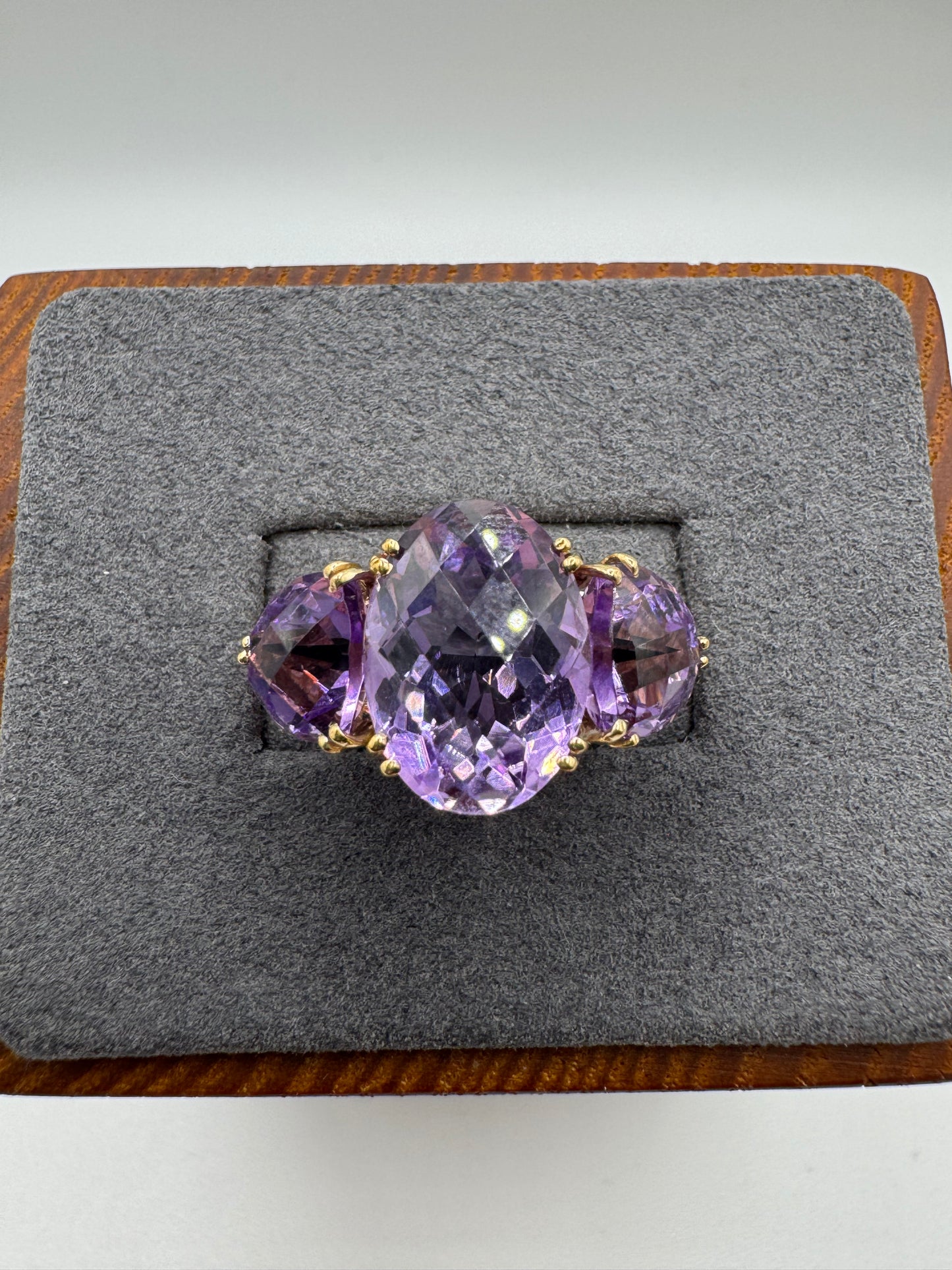 Heavy 9ct gold amethyst ring