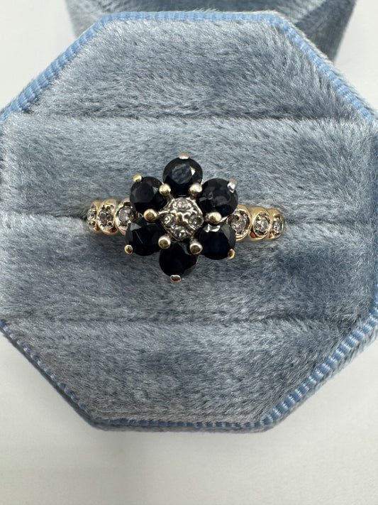 9ct gold sapphire and diamond cluster ring