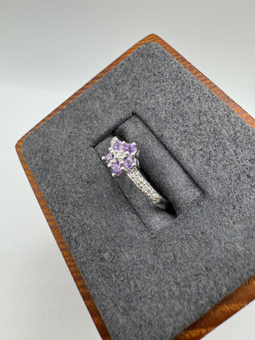 9ct white gold amethyst and diamond cluster ring