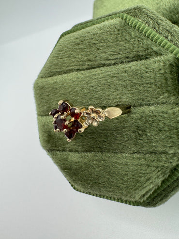 9ct gold garnet cluster ring