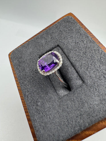 9ct white gold amethyst and diamond ring