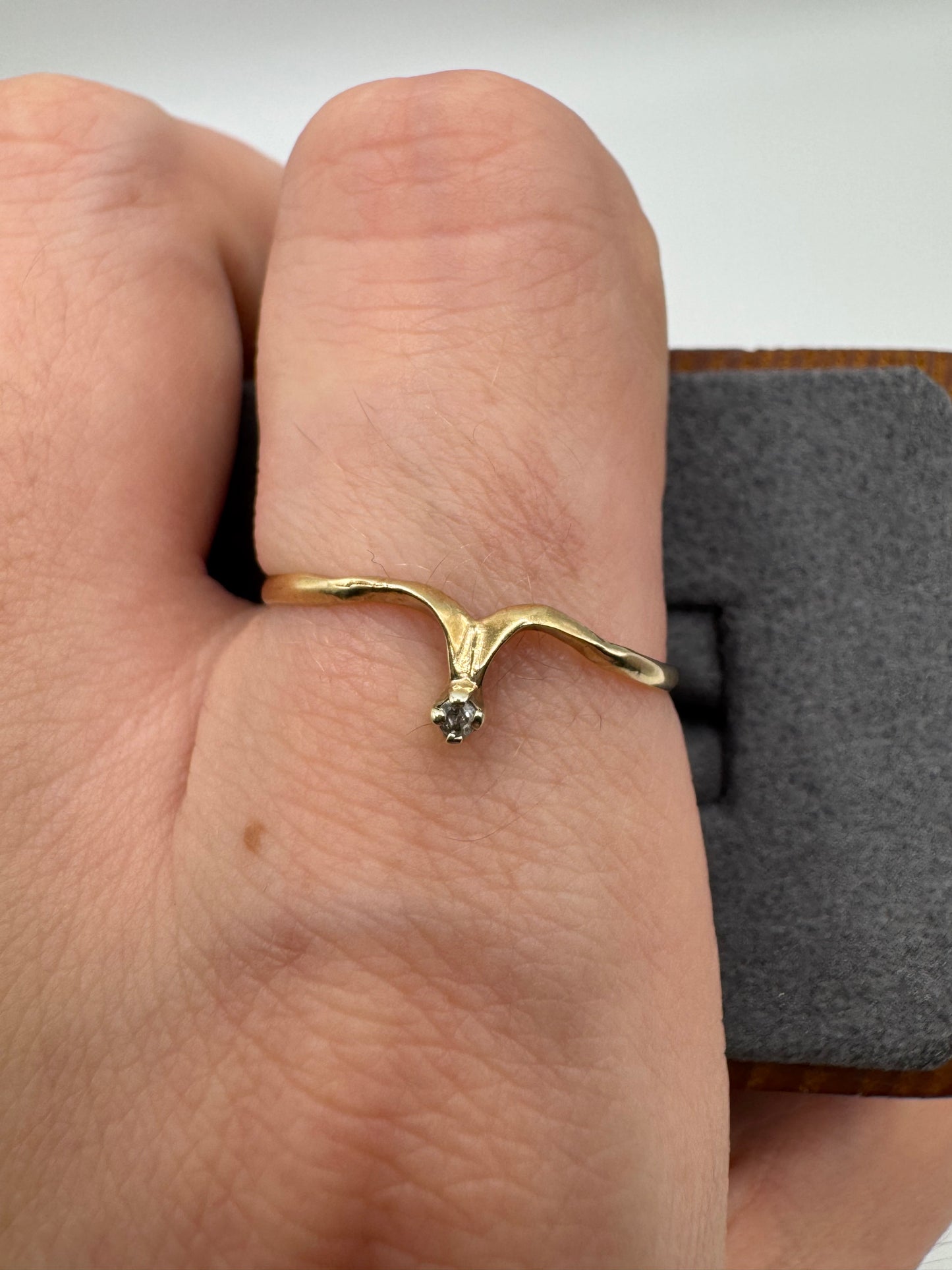 9ct gold diamond wishbone ring
