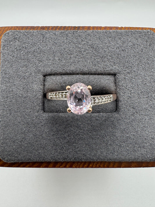 9ct rose gold morganite and diamond ring