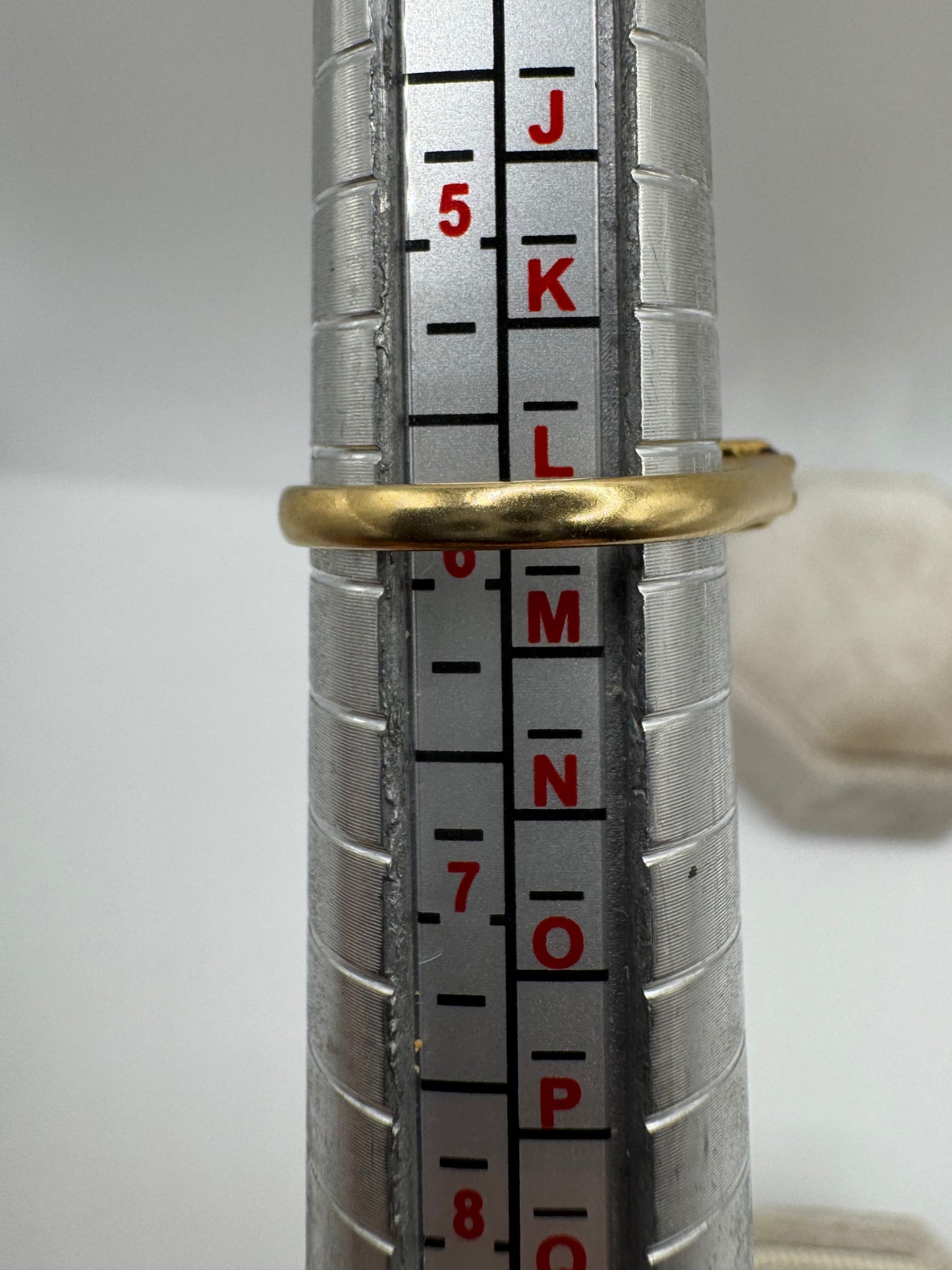 9ct gold garnet half eternity ring