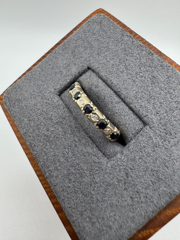 9ct gold sapphire and diamond ring