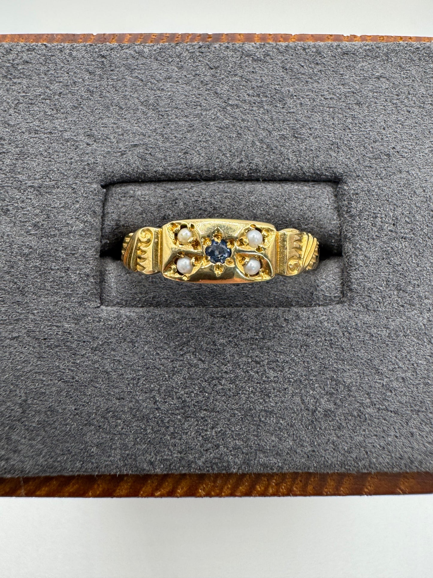 9ct gold sapphire and pearl gypsy ring