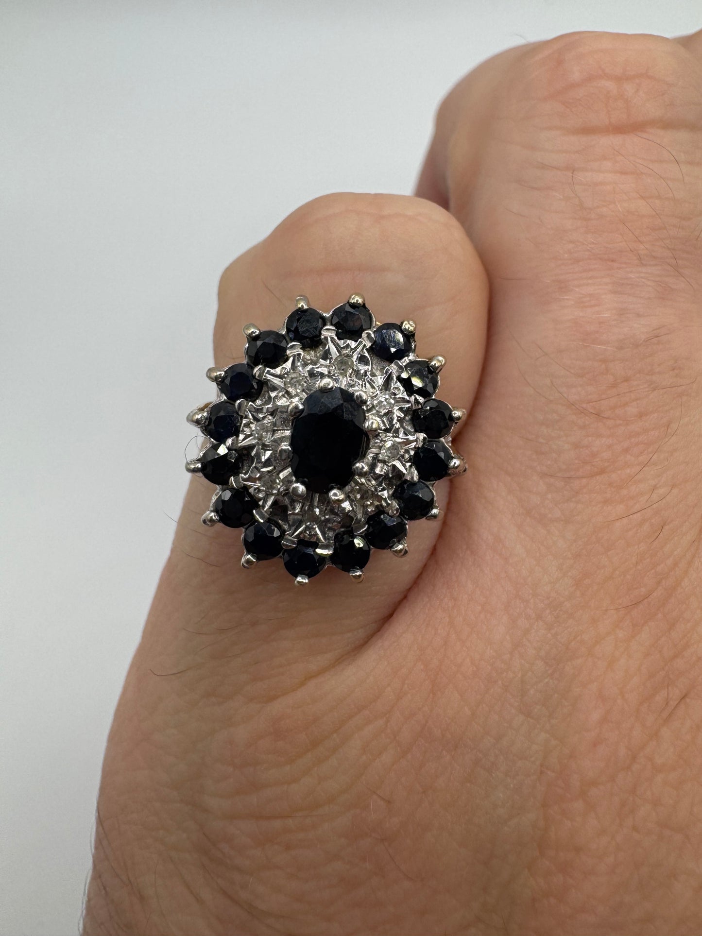 9ct gold sapphire and diamond cluster ring