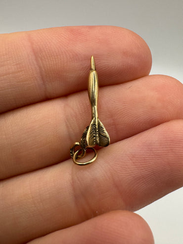 9ct gold dart charm