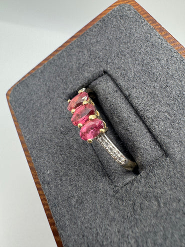 9ct gold tourmaline and zircon ring