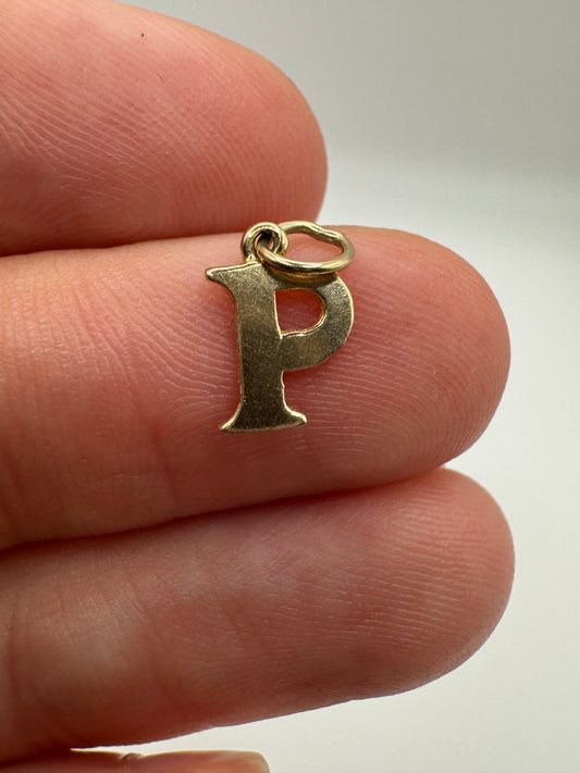 9ct gold initial P charm